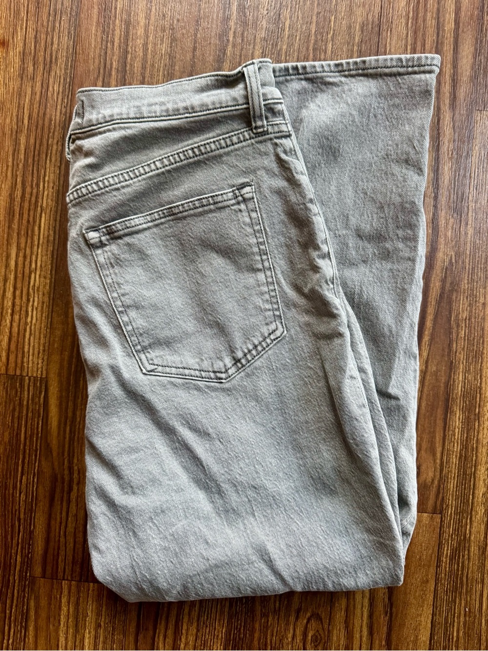 Abercrombie Ankle Straight Leg Jean